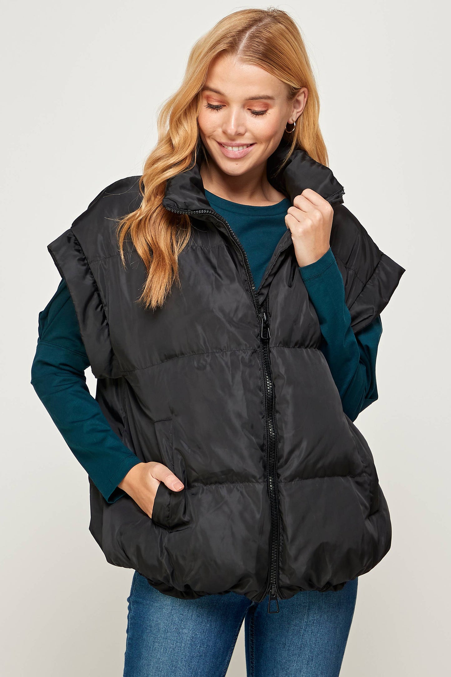 ALL IN BLACK PUFFER VEST