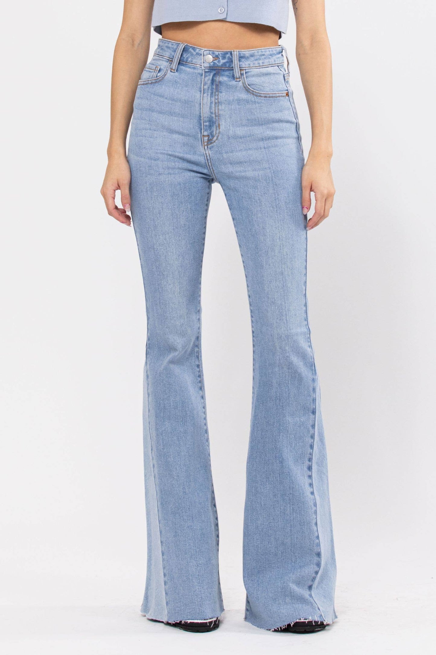 FLARED JEANS